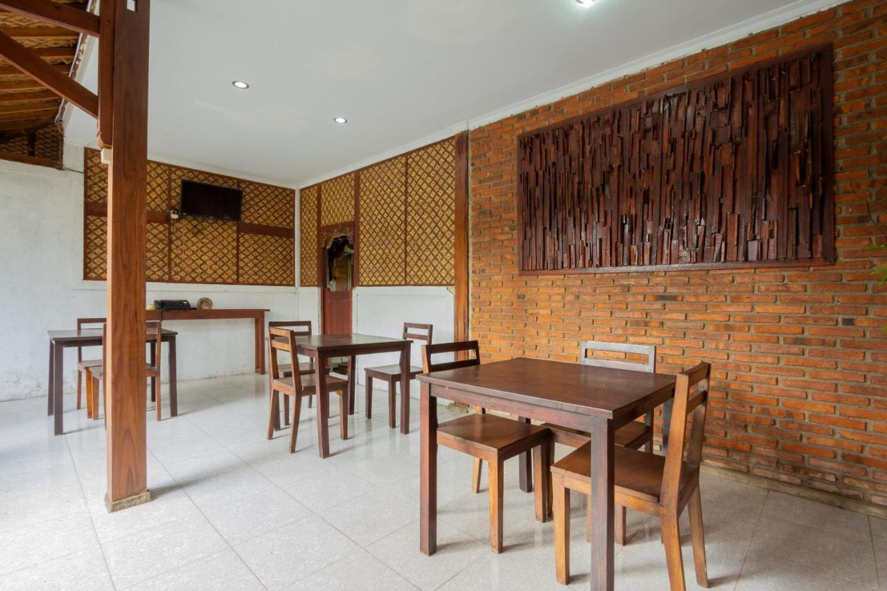 Abhaya Mudra Homestay Магеланг Екстериор снимка